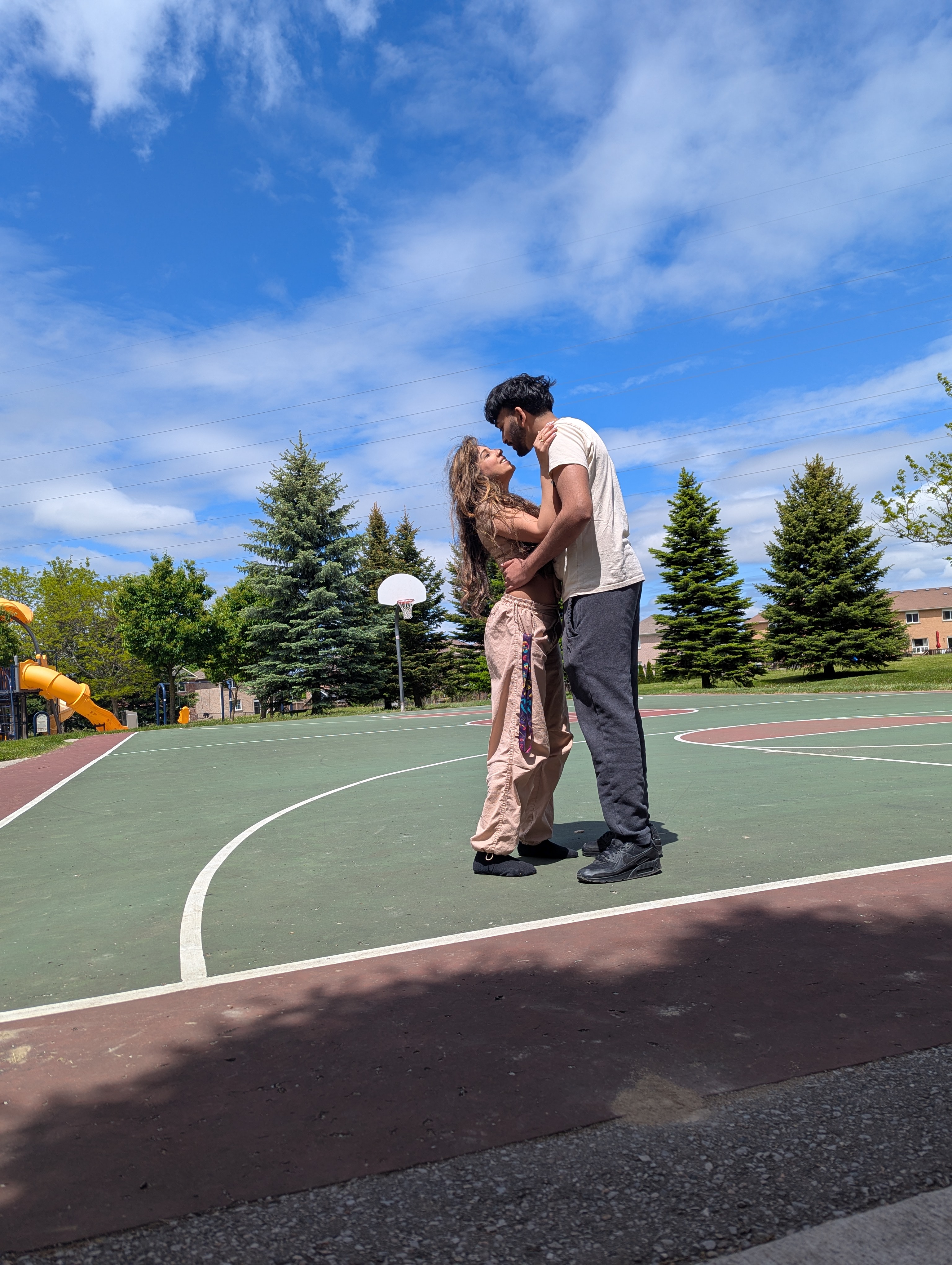 PXL_20250601_181559211.MP